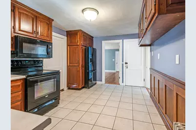 422 Mill St, Worcester, MA 01602 - Photo 12