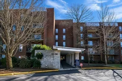 50-56 Broadlawn Park #414, Boston, MA 02467 - Photo 12