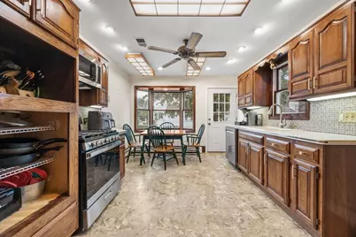 140 Pleasant St, Whitman, MA 02382 - Photo 14