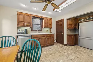 140 Pleasant St, Whitman, MA 02382 - Photo 16
