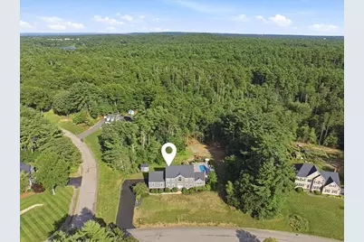 31 Pond View Dr, Kingston, MA 02364 - Photo 2