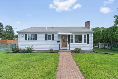 37 Kenmore Rd, Waltham, MA 02453 - Photo 2