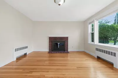 37 Kenmore Rd, Waltham, MA 02453 - Photo 10