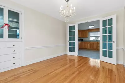 37 Kenmore Rd, Waltham, MA 02453 - Photo 12