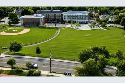 166-168 East Side Pkwy, Newton, MA 02458 - Photo 28