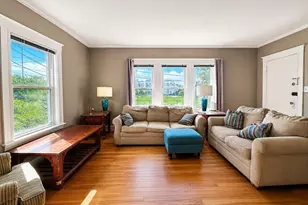 166-168 East Side Pkwy, Newton, MA 02458 - Photo 6
