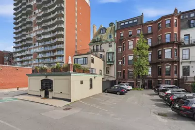 334 Beacon St #10, Boston, MA 02116 - Photo 30