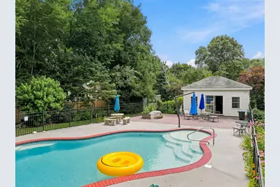 24 Crossbow Ln, North Andover, MA 01845 - Photo 4