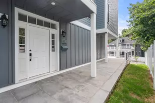 811 Heath St, Brookline, MA 02467 - Photo 2