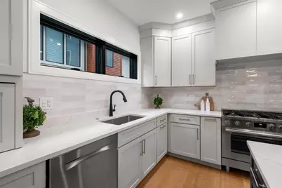 811 Heath St #Rear, Brookline, MA 02467 - Photo 10
