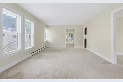 404 Park St, Stoughton, MA 02072 - Photo 8