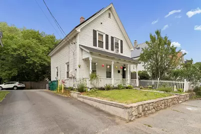 323 Rollstone St, Fitchburg, MA 01420 - Photo 4