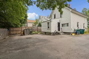 323 Rollstone St, Fitchburg, MA 01420 - Photo 28