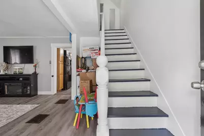 323 Rollstone St, Fitchburg, MA 01420 - Photo 6