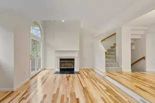11 Rosewood Ln, Hopkinton, MA 01748 - Photo 6