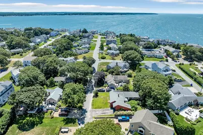 46 Wianno Rd, Bourne, MA 02532 - Photo 8