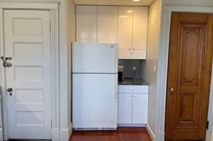 1514 Beacon St, Brookline, MA 02446 - Photo 14