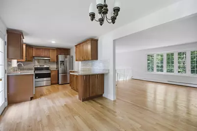 198 Hollis Rd, Lunenburg, MA 01462 - Photo 8