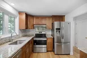198 Hollis Rd, Lunenburg, MA 01462 - Photo 4