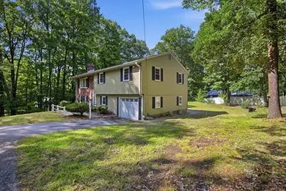 198 Hollis Rd, Lunenburg, MA 01462 - Photo 28