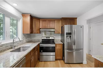 198 Hollis Rd, Lunenburg, MA 01462 - Photo 4