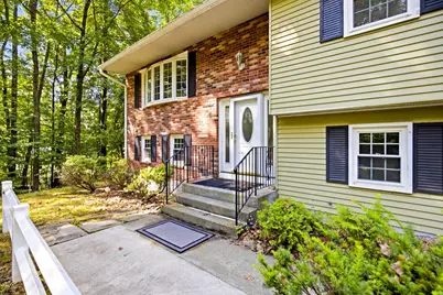 198 Hollis Rd, Lunenburg, MA 01462 - Photo 2