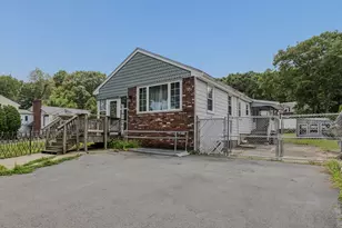 42 B St, Lynn, MA 01905 - Photo 1