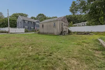 42 B St, Lynn, MA 01905 - Photo 8
