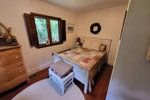22 Hill St, Hopedale, MA 01747 - Photo 10
