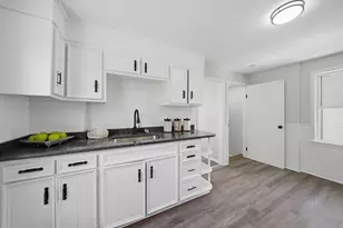 40 North St, Lowell, MA 01852 - Photo 4