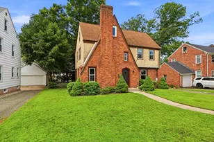 66 Rencelau St, Springfield, MA 01118 - Photo 2