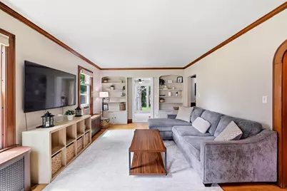 66 Rencelau St, Springfield, MA 01118 - Photo 8