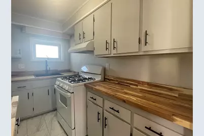48 Woodlawn St #2, New Bedford, MA 02744 - Photo 6