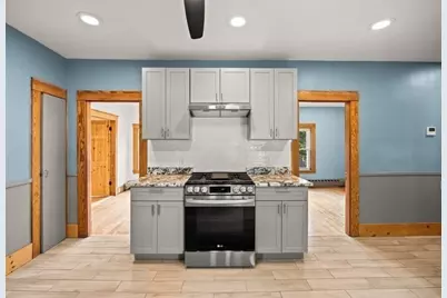 227 Dover St, Brockton, MA 02301 - Photo 4