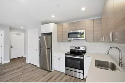 632 Centre St #203, Boston, MA 02139 - Photo 2