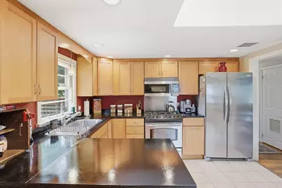50 Pine St, Hudson, MA 01749 - Photo 10