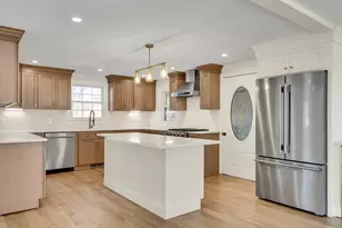 510 Common St, Walpole, MA 02081 - Photo 4