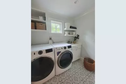 86 Parker Rd, Wellesley, MA 02482 - Photo 18