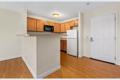 140 Railroad Ave #B403, Norwood, MA 02062 - Photo 14
