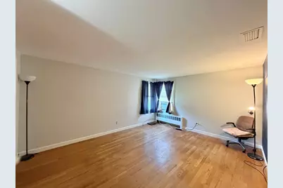 608 Pleasant St, Holyoke, MA 01040 - Photo 14