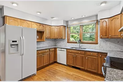 232 Gold St, Belchertown, MA 01007 - Photo 6