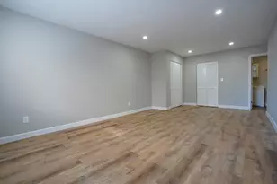 404 Langley Rd, Newton, MA 02459 - Photo 20