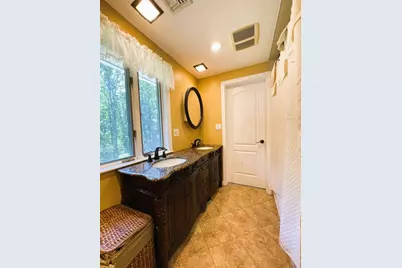 31 Green St, Northborough, MA 01532 - Photo 12