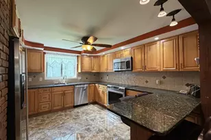31 Green St, Northborough, MA 01532 - Photo 4