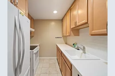 350 West Fourth Street #209, Boston, MA 02127 - Photo 6