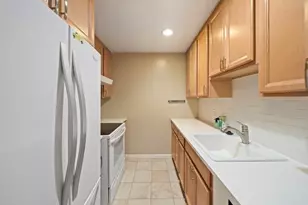 350 W Fourth St, Boston, MA 02127 - Photo 6