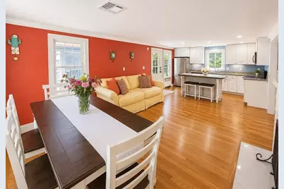 238 Liberty St, Braintree, MA 02184 - Photo 8