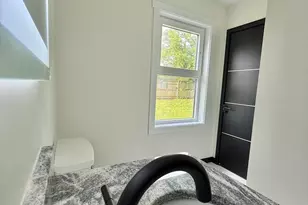 35 Greendale Ave, Worcester, MA 01606 - Photo 6