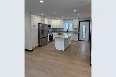 35 Greendale Ave #A, Worcester, MA 01606 - Photo 2