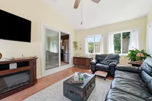 98 McLean Pkwy, Ludlow, MA 01056 - Photo 12